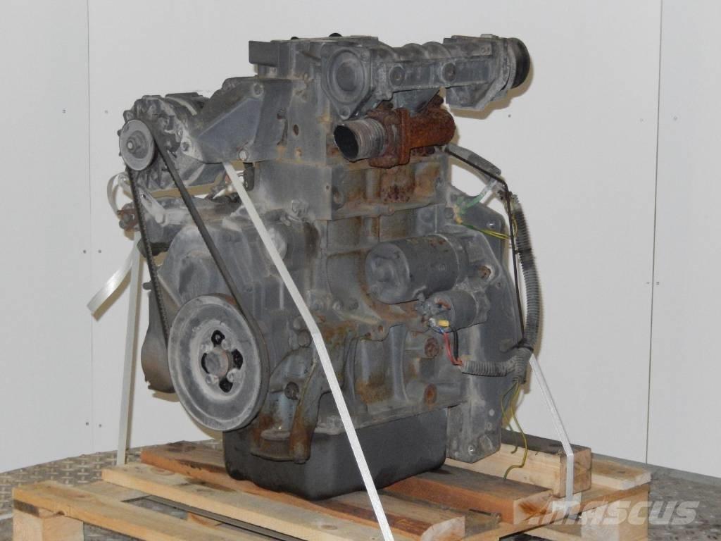 Deutz F2M1011 Motorok