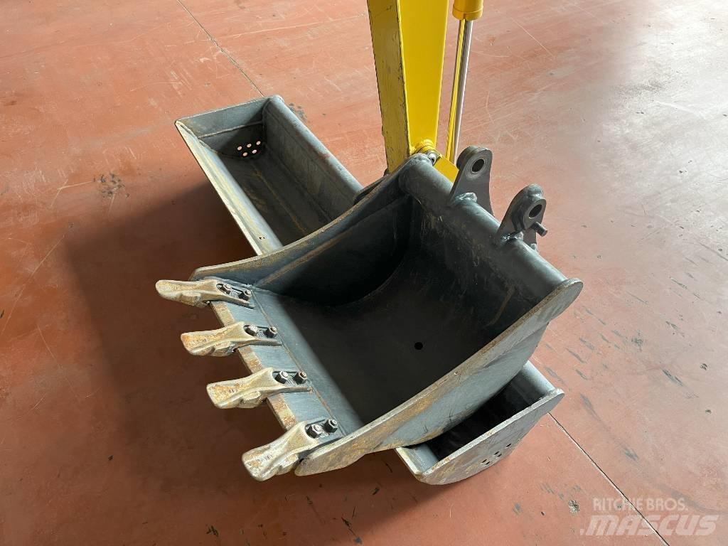 Komatsu PC 24 MR 5 Mini kotrók < 7t