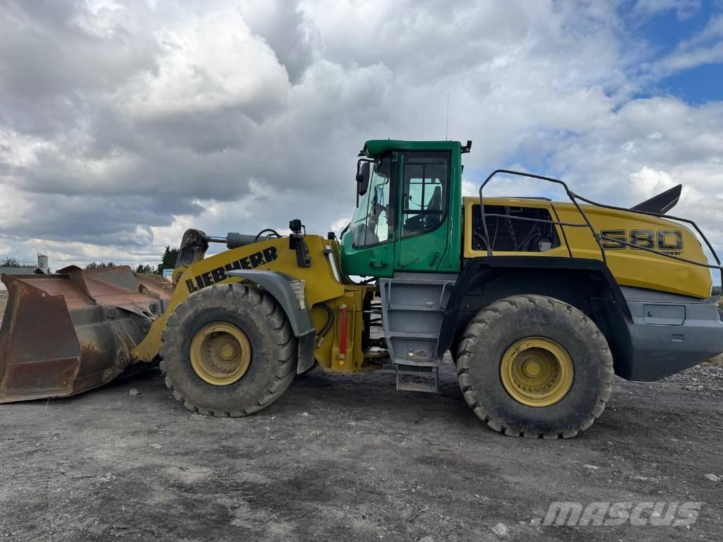 Liebherr L 580 Gumikerekes homlokrakodók