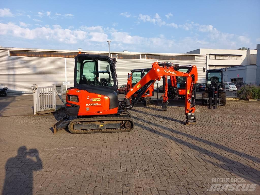 Kubota KX 030-4 Mini kotrók < 7t