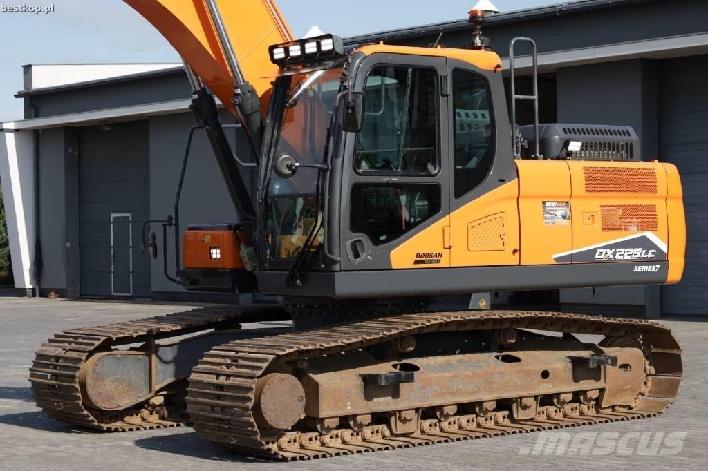 Doosan DX 225 LC-7 Lánctalpas kotrók
