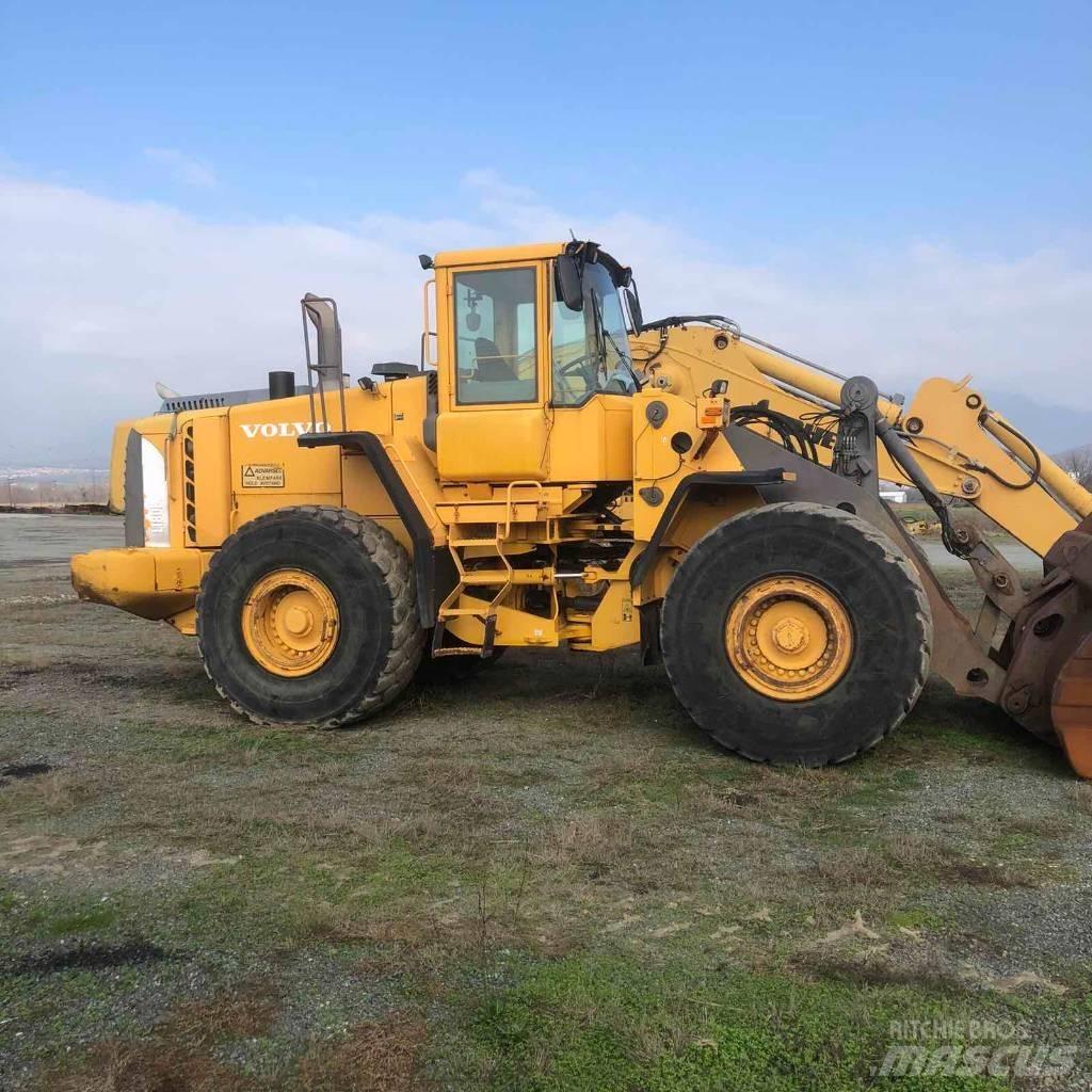 Volvo L180E Gumikerekes homlokrakodók