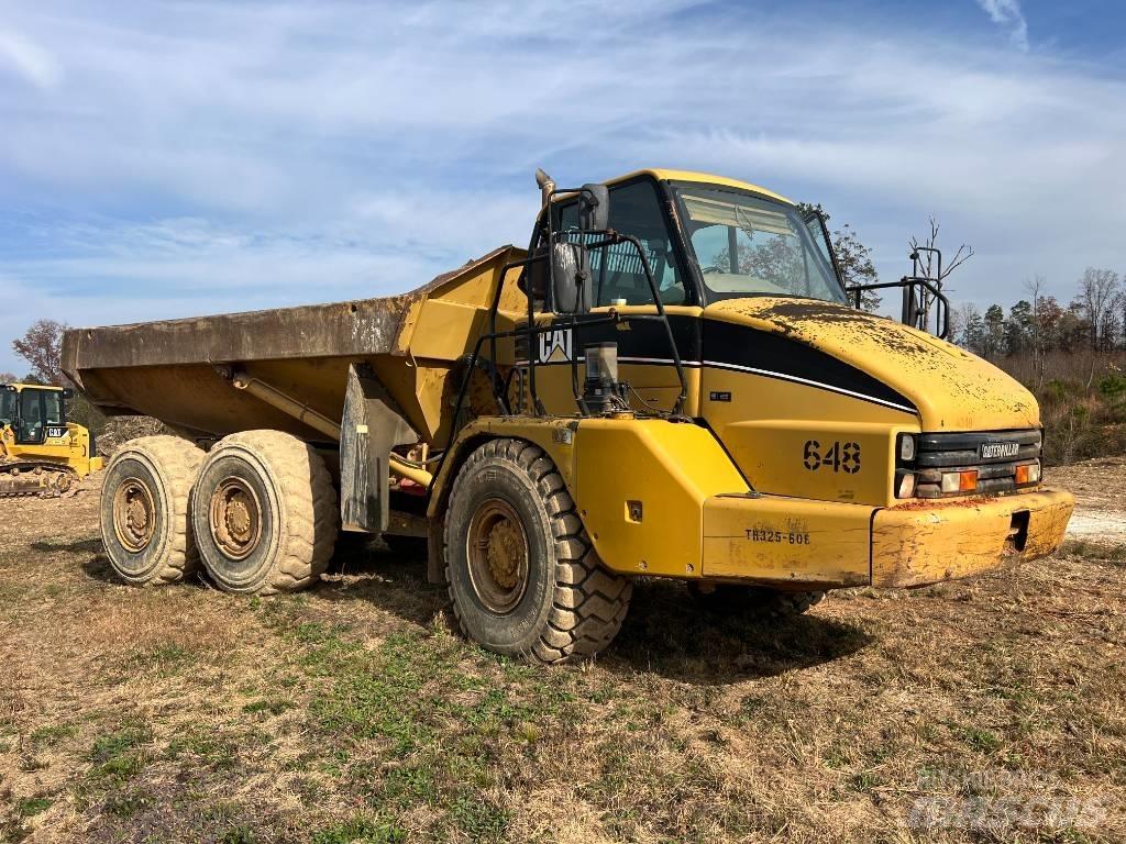 CAT 725 Csuklósdömperek