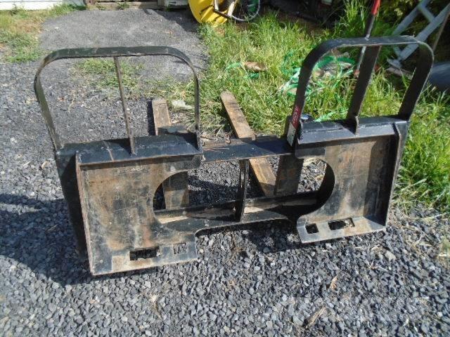Weidemann 1160 Gumikerekes homlokrakodók