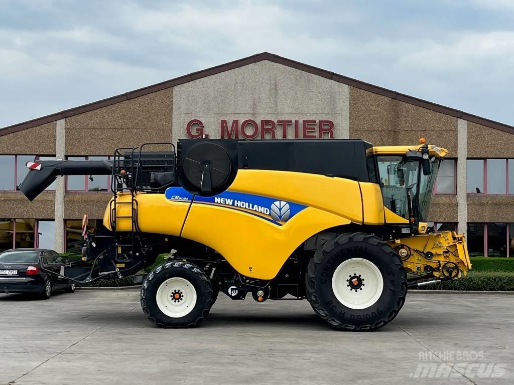 New Holland CR 9090 Kombájnok