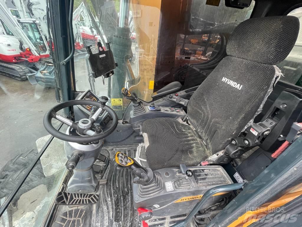 Hyundai HW160 Gumikerekes kotrók