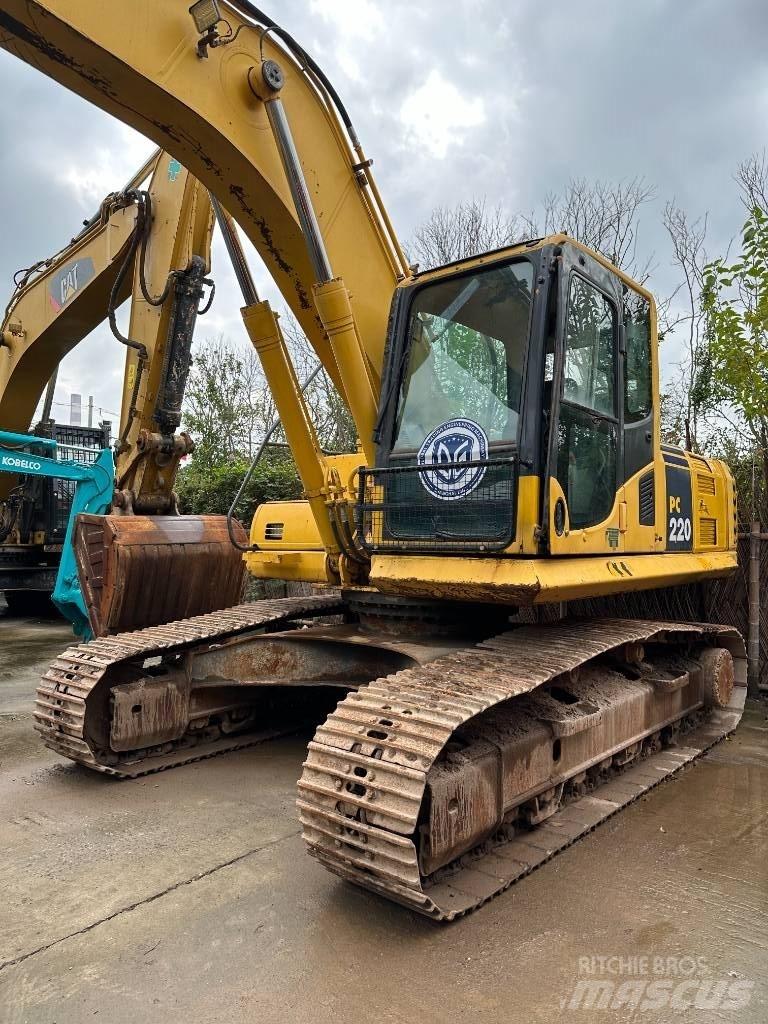 Komatsu PC 220-8 Lánctalpas kotrók