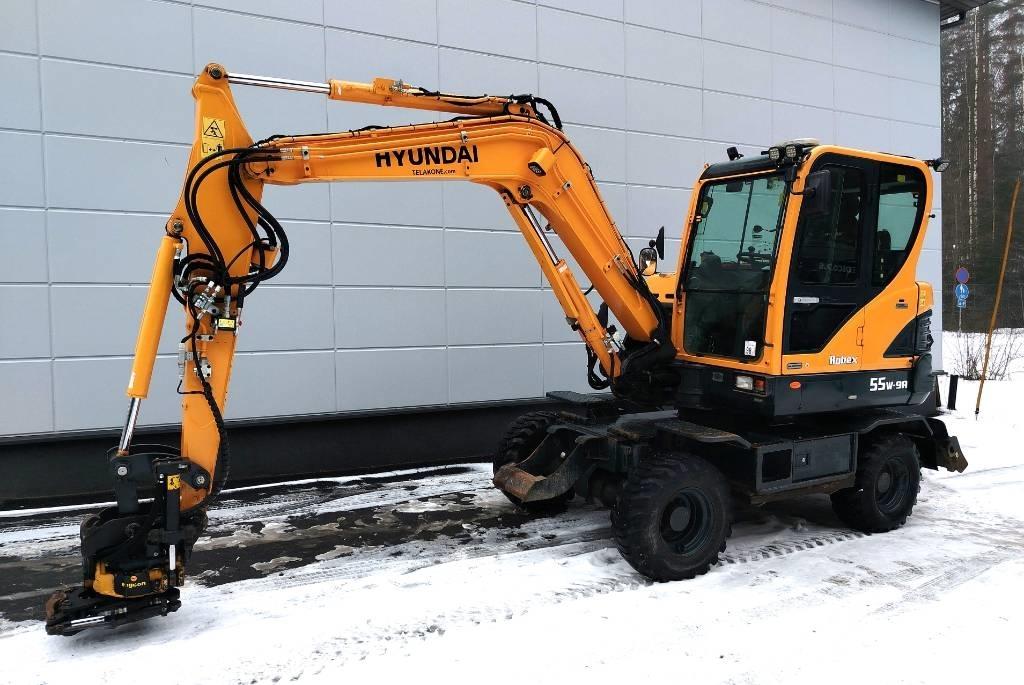 Hyundai 55W-9a Gumikerekes kotrók