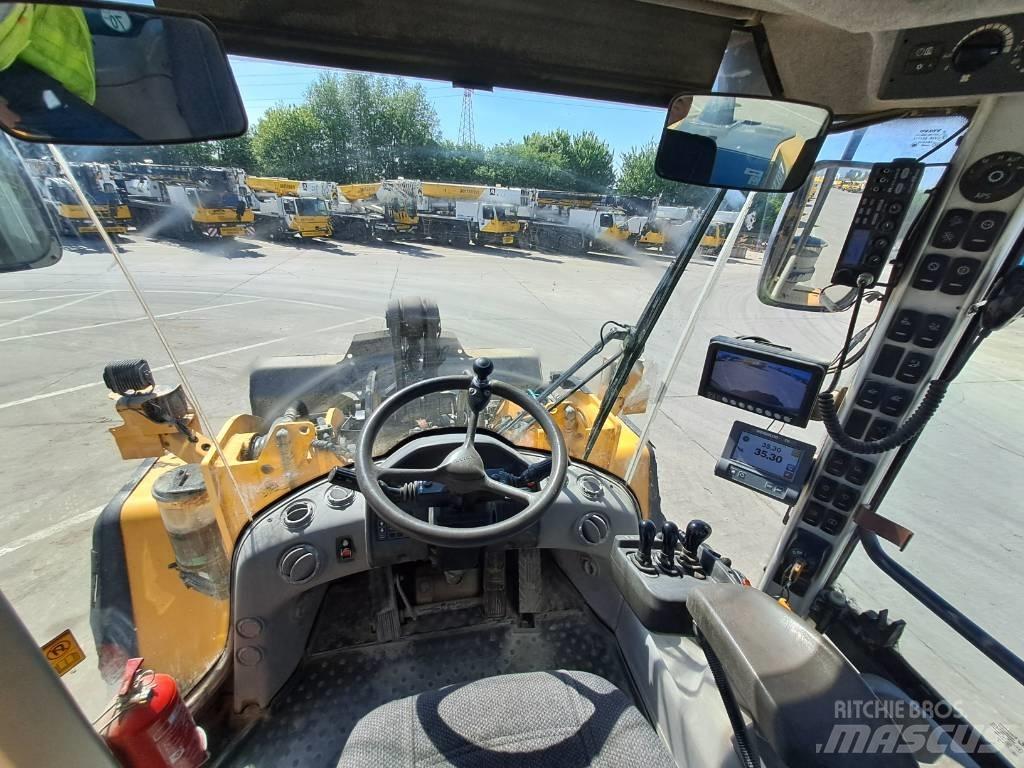 Volvo L180G Gumikerekes homlokrakodók