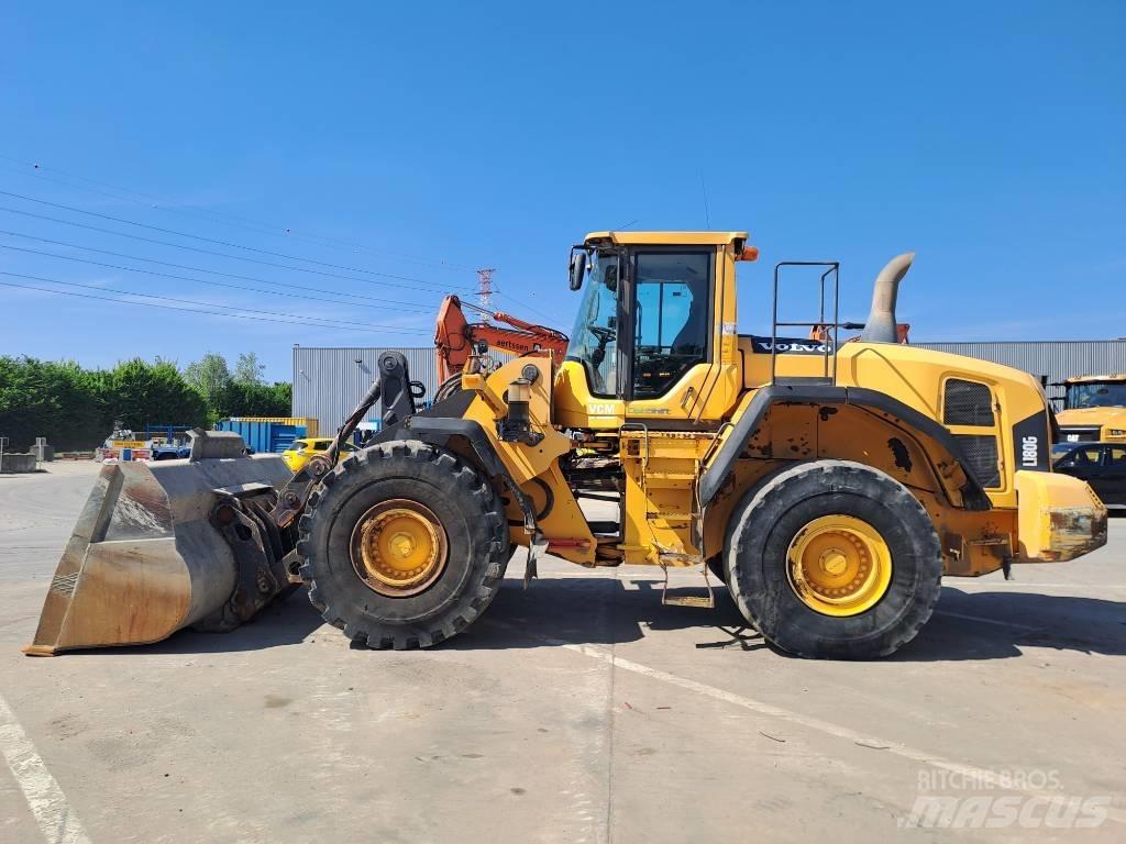 Volvo L180G Gumikerekes homlokrakodók