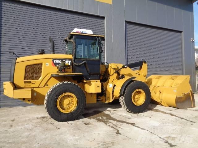 CAT 938M Gumikerekes homlokrakodók