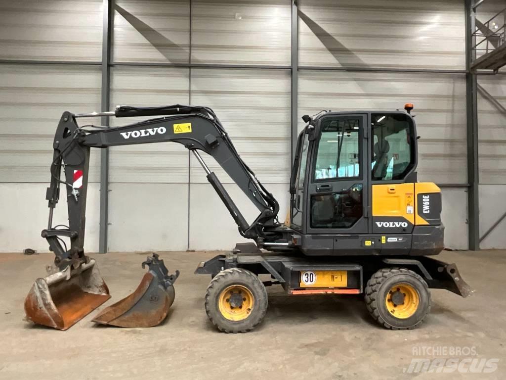 Volvo EW 60 E Gumikerekes kotrók