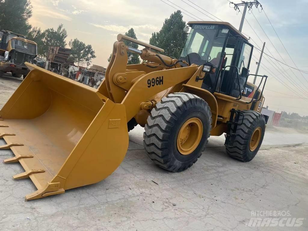 CAT 966 H St VZO Gumikerekes homlokrakodók