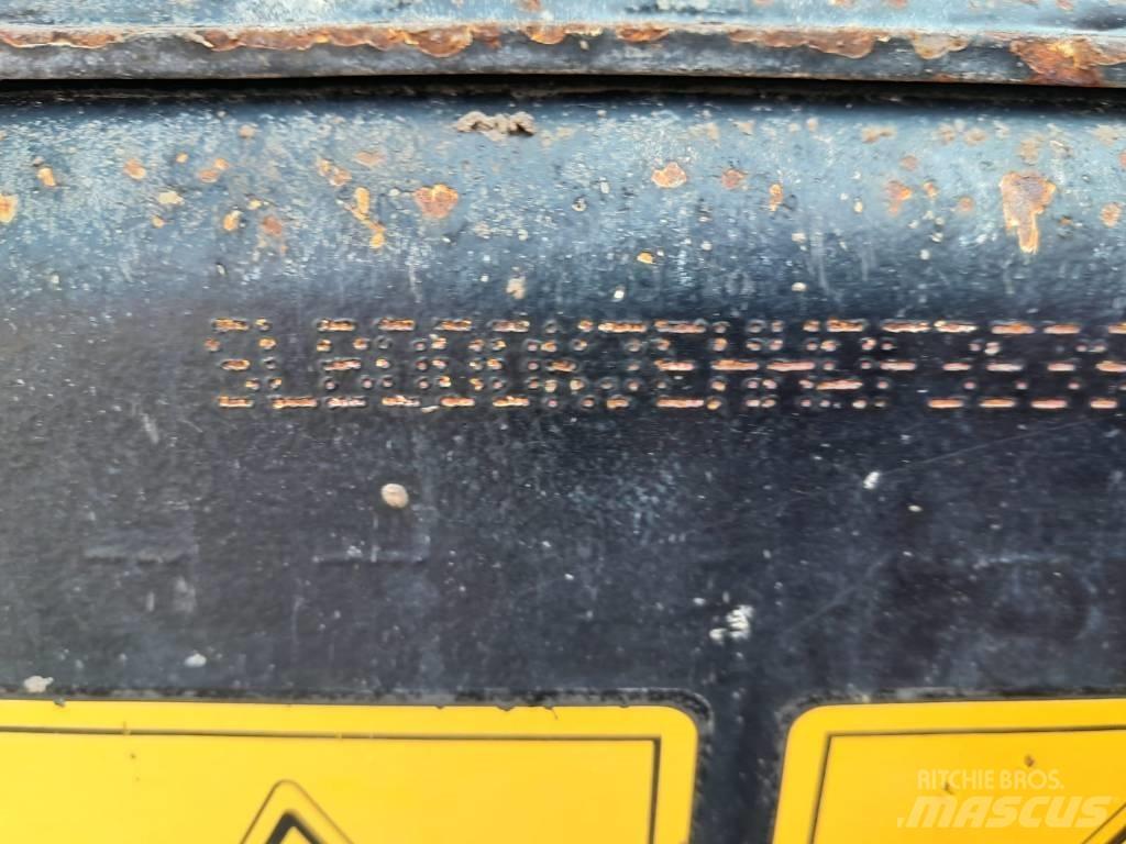 JCB 3TST Csuklósdömperek