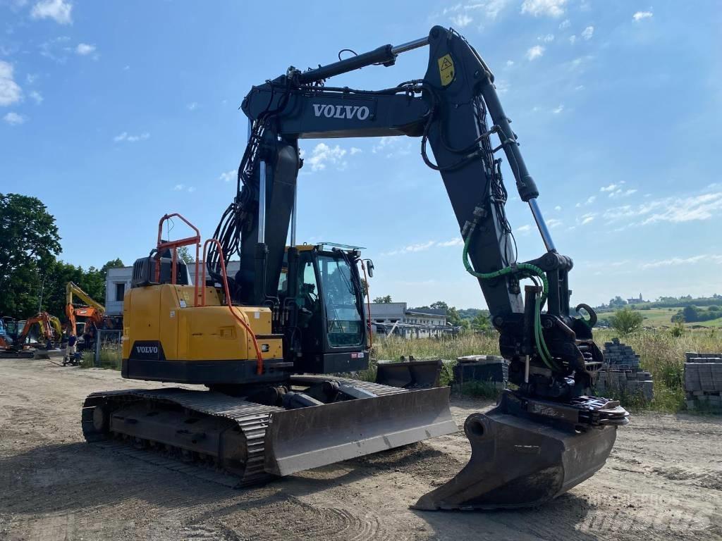 Volvo ECR 235 Lánctalpas kotrók