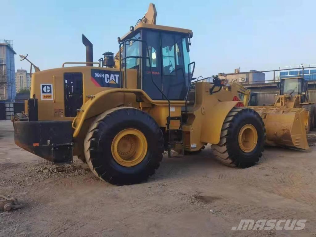 CAT 966 H Gumikerekes homlokrakodók
