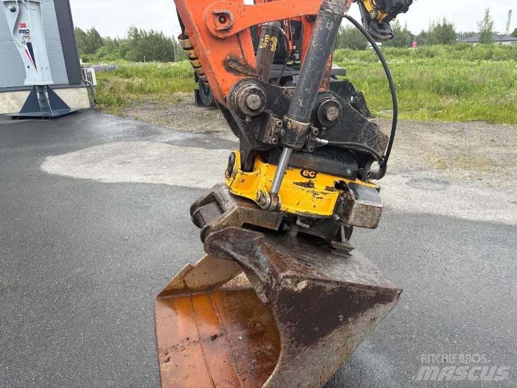 Hitachi ZX135US-3 Lánctalpas kotrók