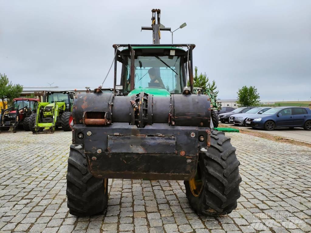 John Deere 6520 Erdészeti traktorok