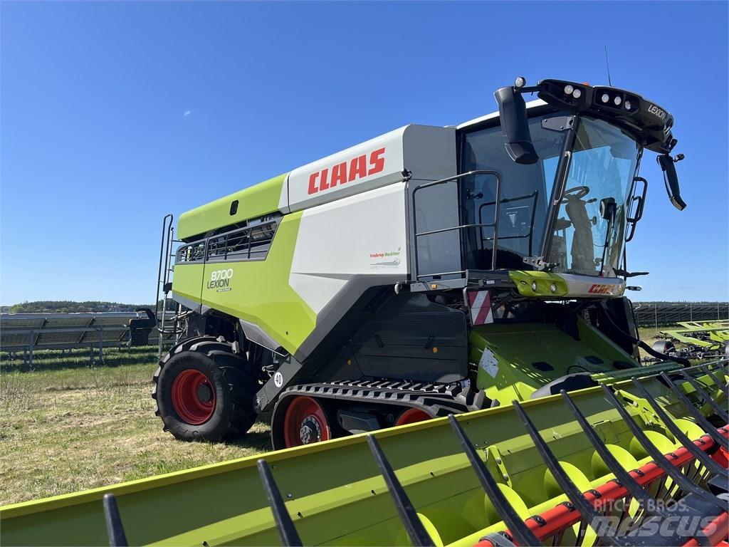 CLAAS Lexion 8700TT Kombájnok
