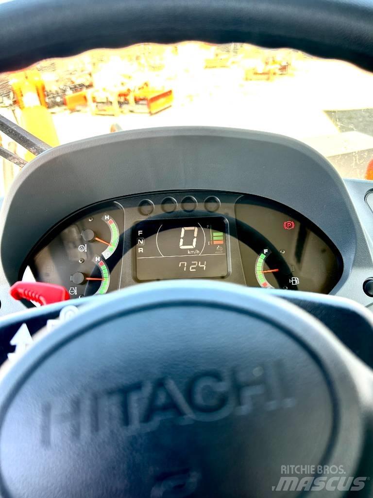 Hitachi ZW 100-6 Gumikerekes homlokrakodók