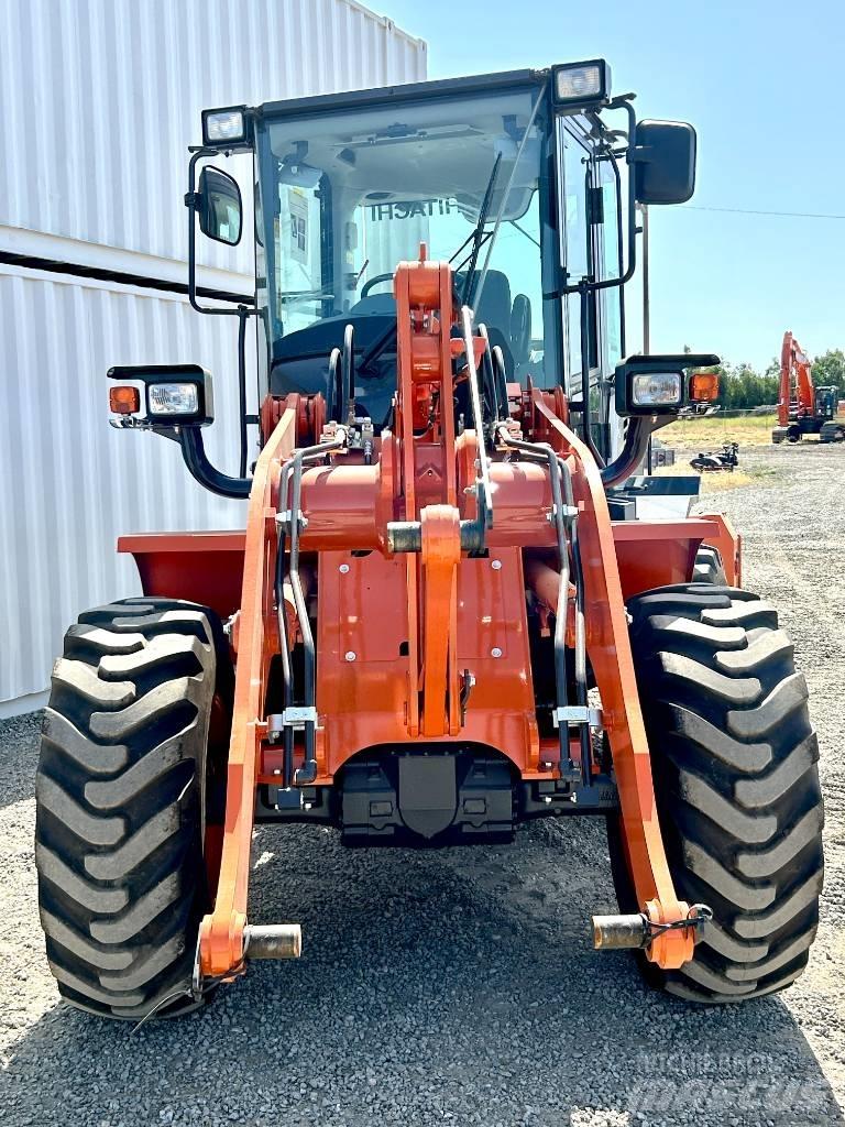 Hitachi ZW 100-6 Gumikerekes homlokrakodók