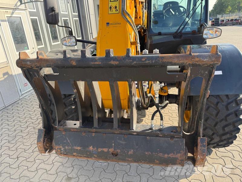 JCB 535-95 40km/h Teleszkópos gumikerekes rakodók