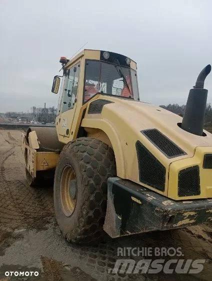 Bomag BW 213 D-4 Egydobos hengerek
