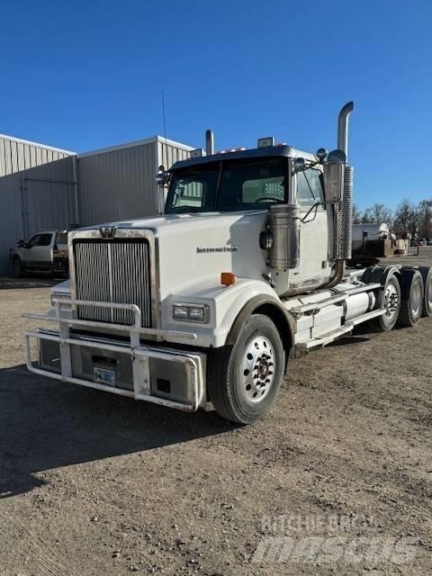 Western Star 4900 Nyergesvontatók
