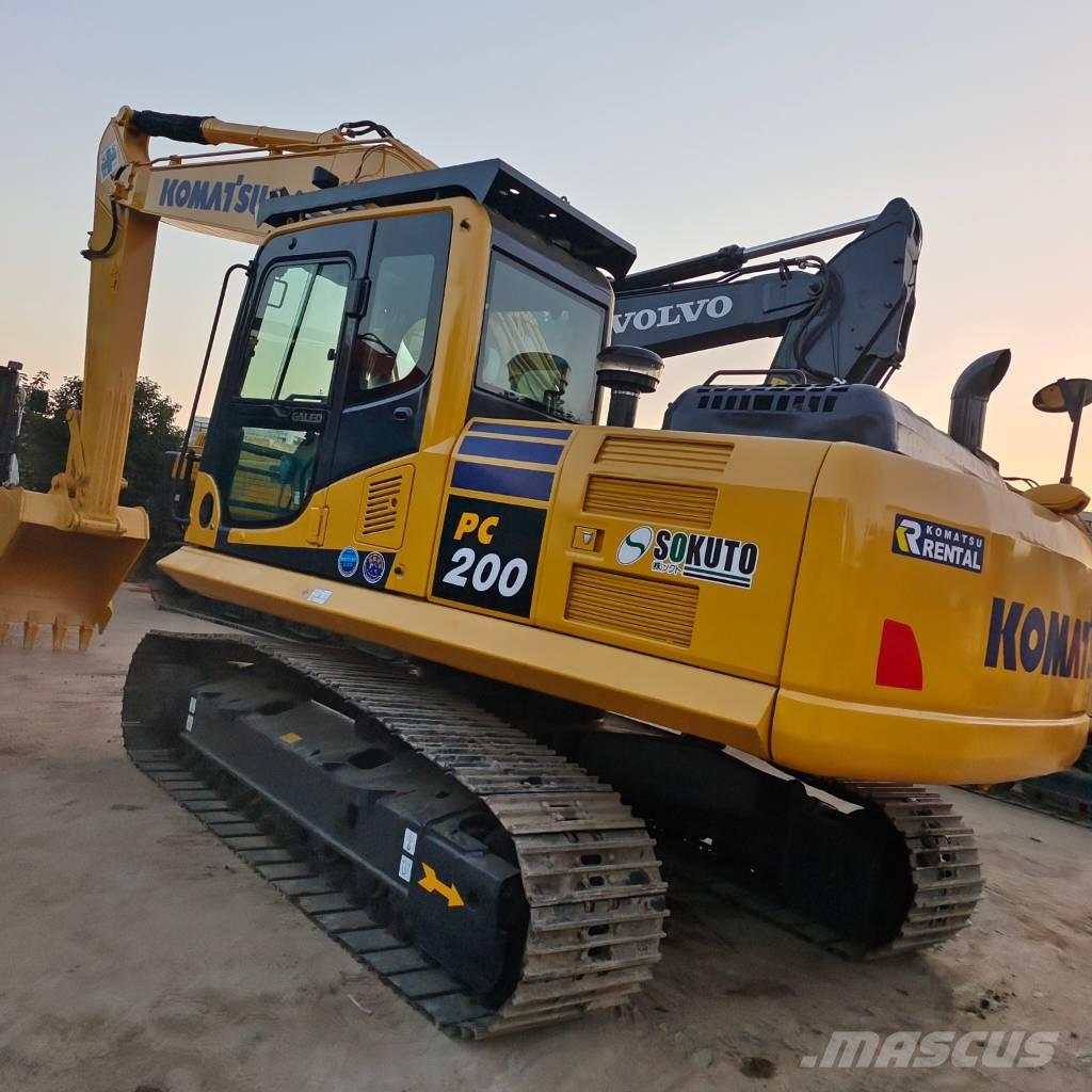 Komatsu PC 200-8 Lánctalpas kotrók