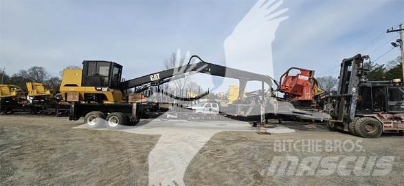CAT 559D Átrakógépek