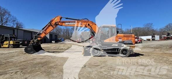 Doosan DX210W Gumikerekes kotrók