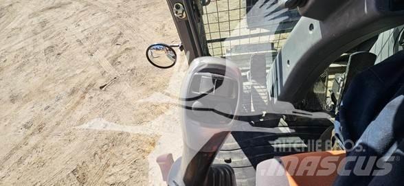 Doosan DX210W Gumikerekes kotrók