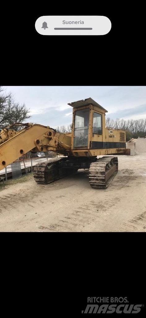 CAT 235 Lánctalpas kotrók