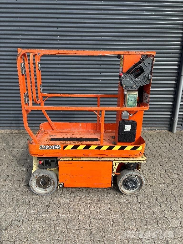 JLG 1230 ES Személyemelők