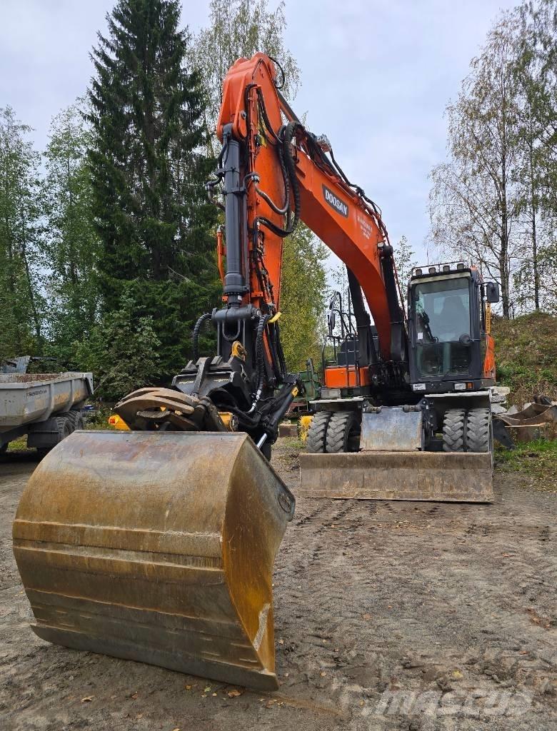 Doosan DX 170 W-5 Gumikerekes kotrók