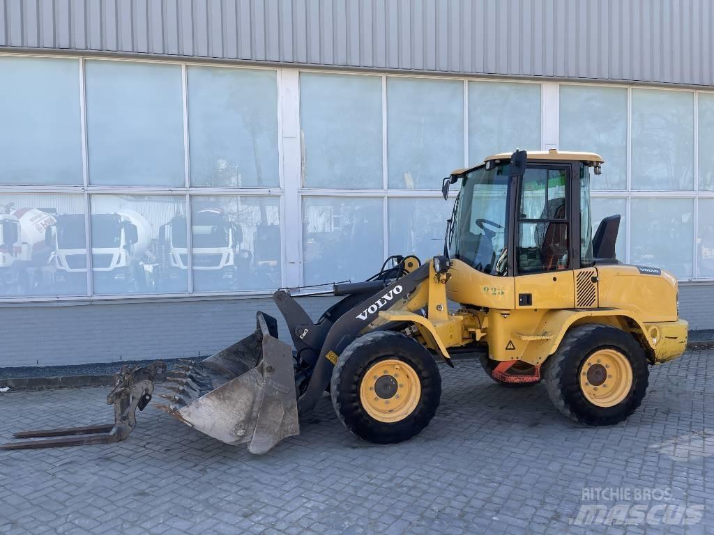 Volvo L 30 G     2018     CE Gumikerekes homlokrakodók