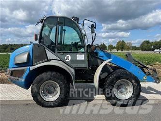 Kramer 950 Gumikerekes homlokrakodók