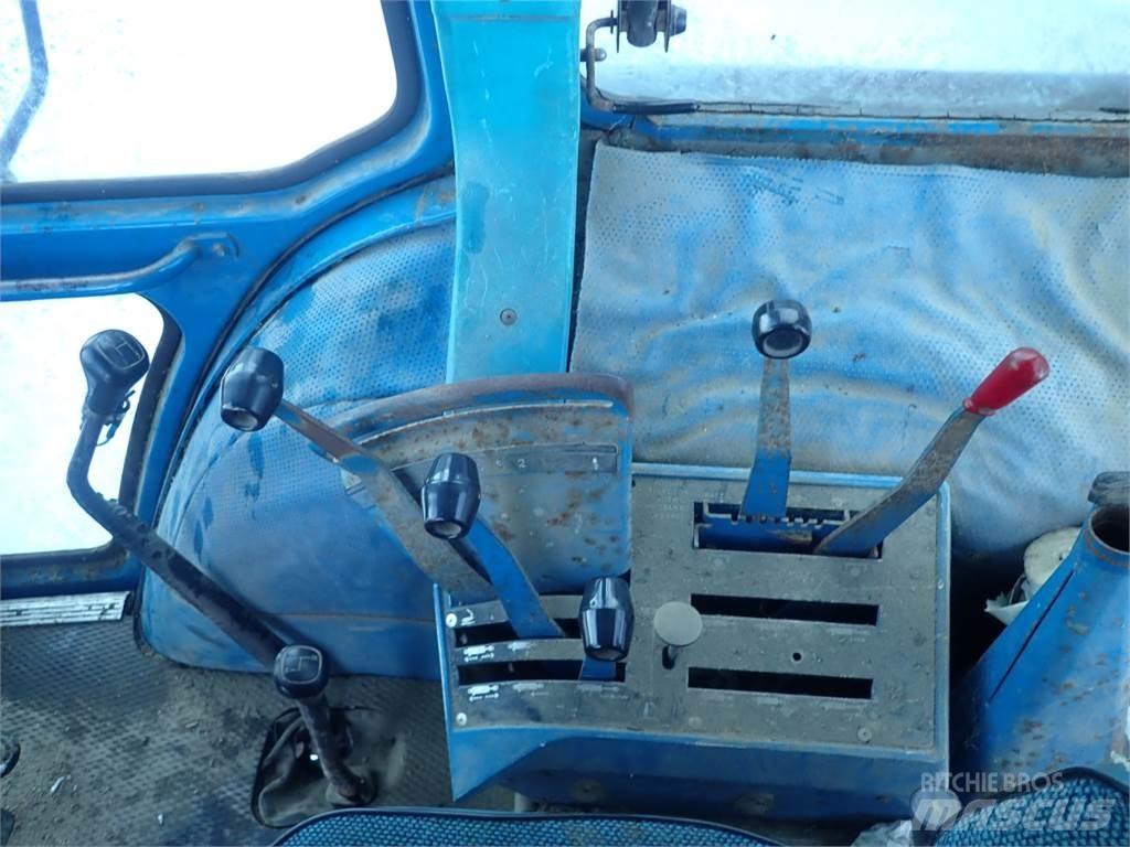 Ford 8210 Traktorok