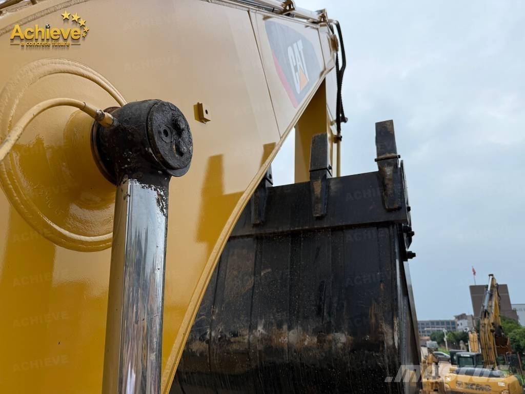 CAT 320 D Lánctalpas kotrók