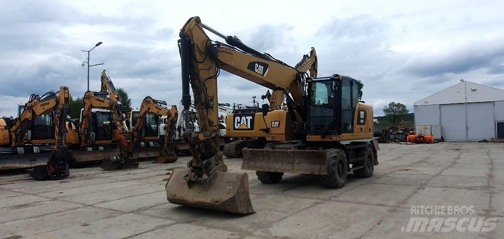 CAT M316F Gumikerekes kotrók