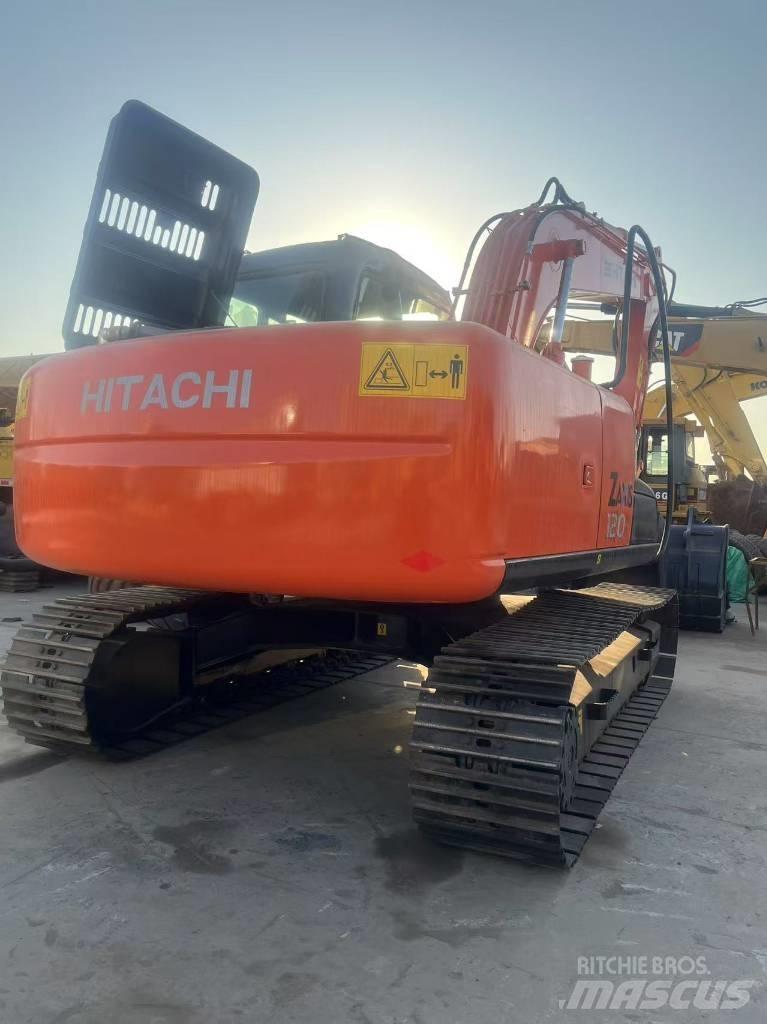 Hitachi ZX 120 Lánctalpas kotrók