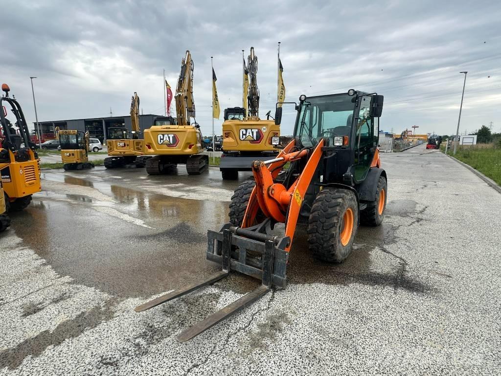 Komatsu WA 70 Gumikerekes homlokrakodók