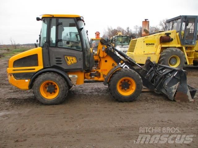 JCB 407 409 Gumikerekes homlokrakodók