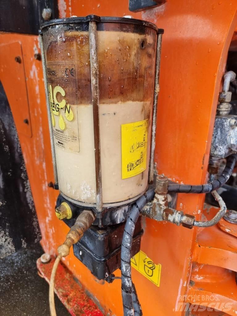 Hitachi ZW 250 Gumikerekes homlokrakodók