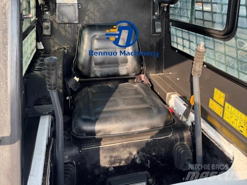 Bobcat S 130 Kompaktrakodók
