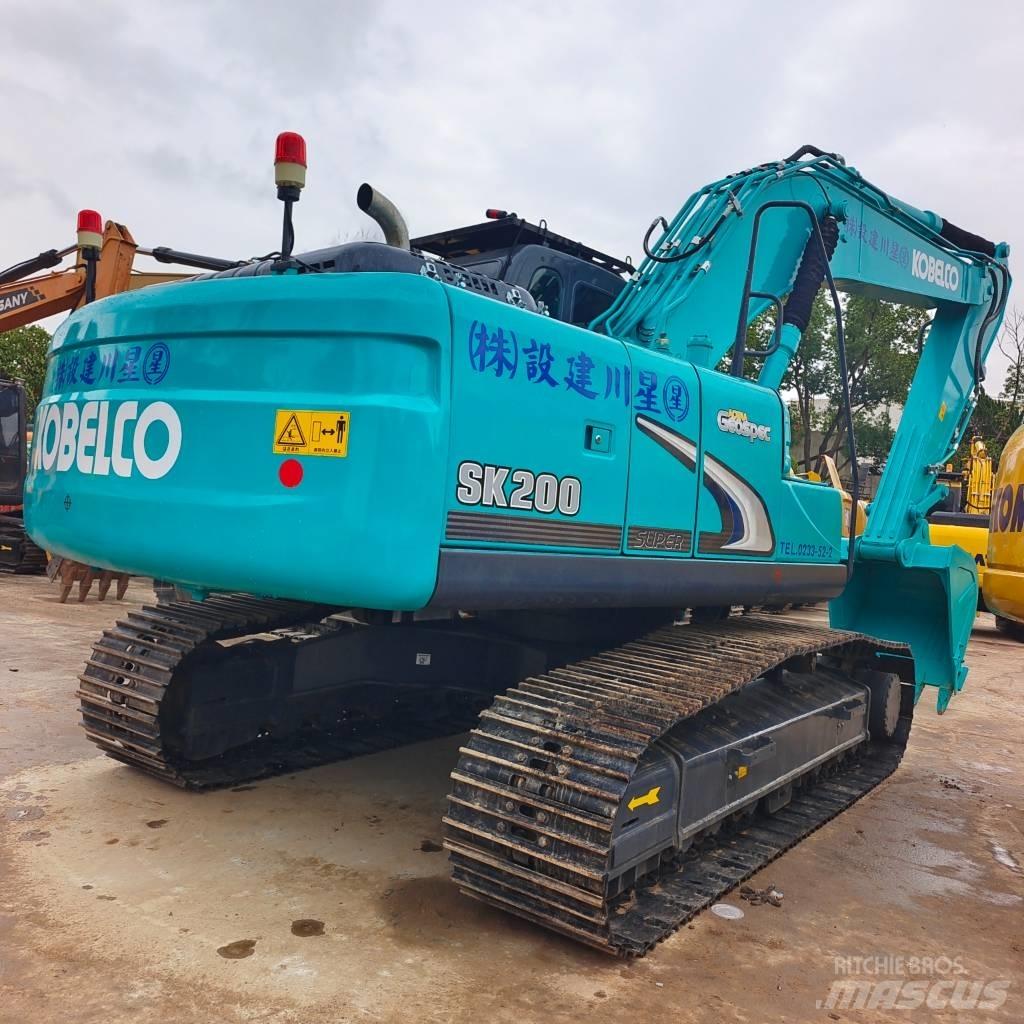 Kobelco SK 200 Lánctalpas kotrók