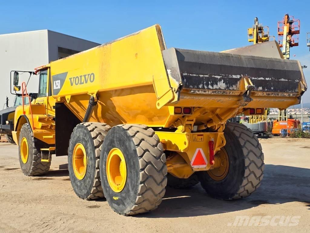 Volvo A25 D Mezei dömperek