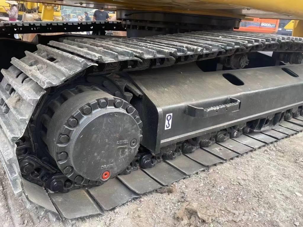 CAT 324 Lánctalpas kotrók