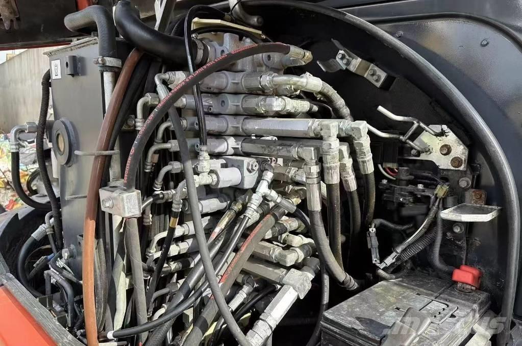 Kubota 163 Lánctalpas kotrók