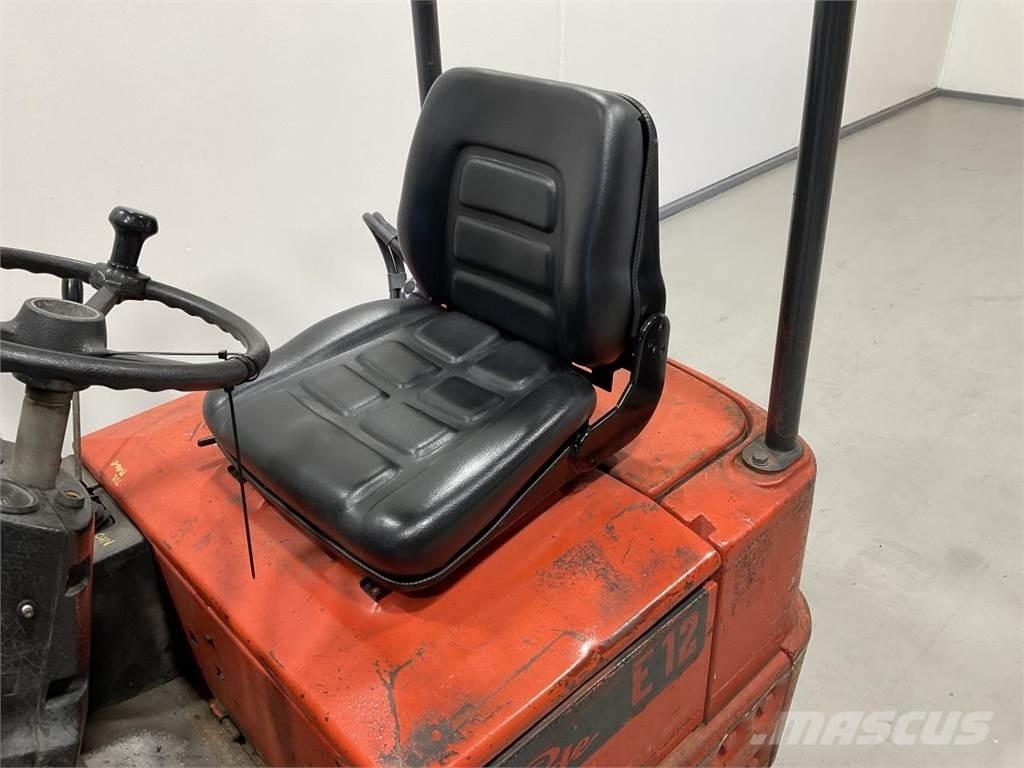 Linde E12 Elektromos targoncák